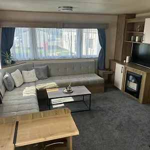 https://blue-dolphin-holiday-park-gristhorpe.yorkshirehotels.net